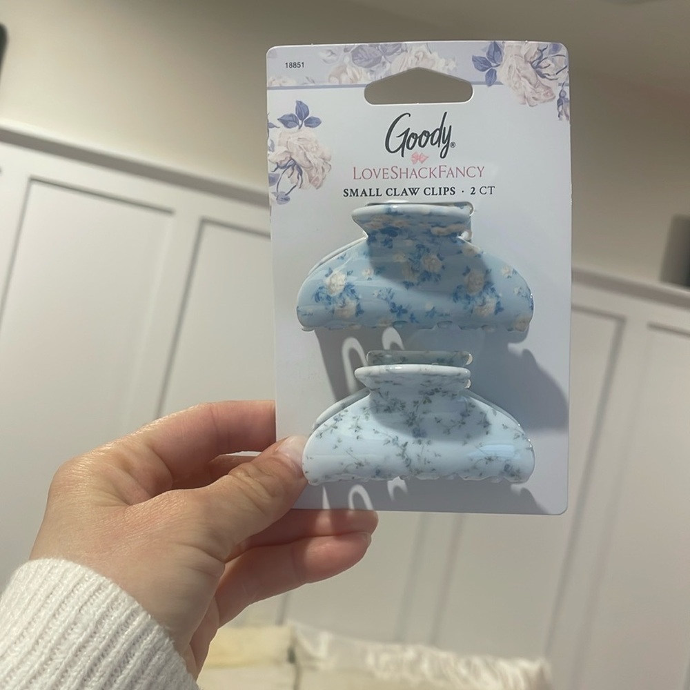 NWT - LoveShackFancy x Goody - Small Claw Clips - Rosettes & Ivy - Blue